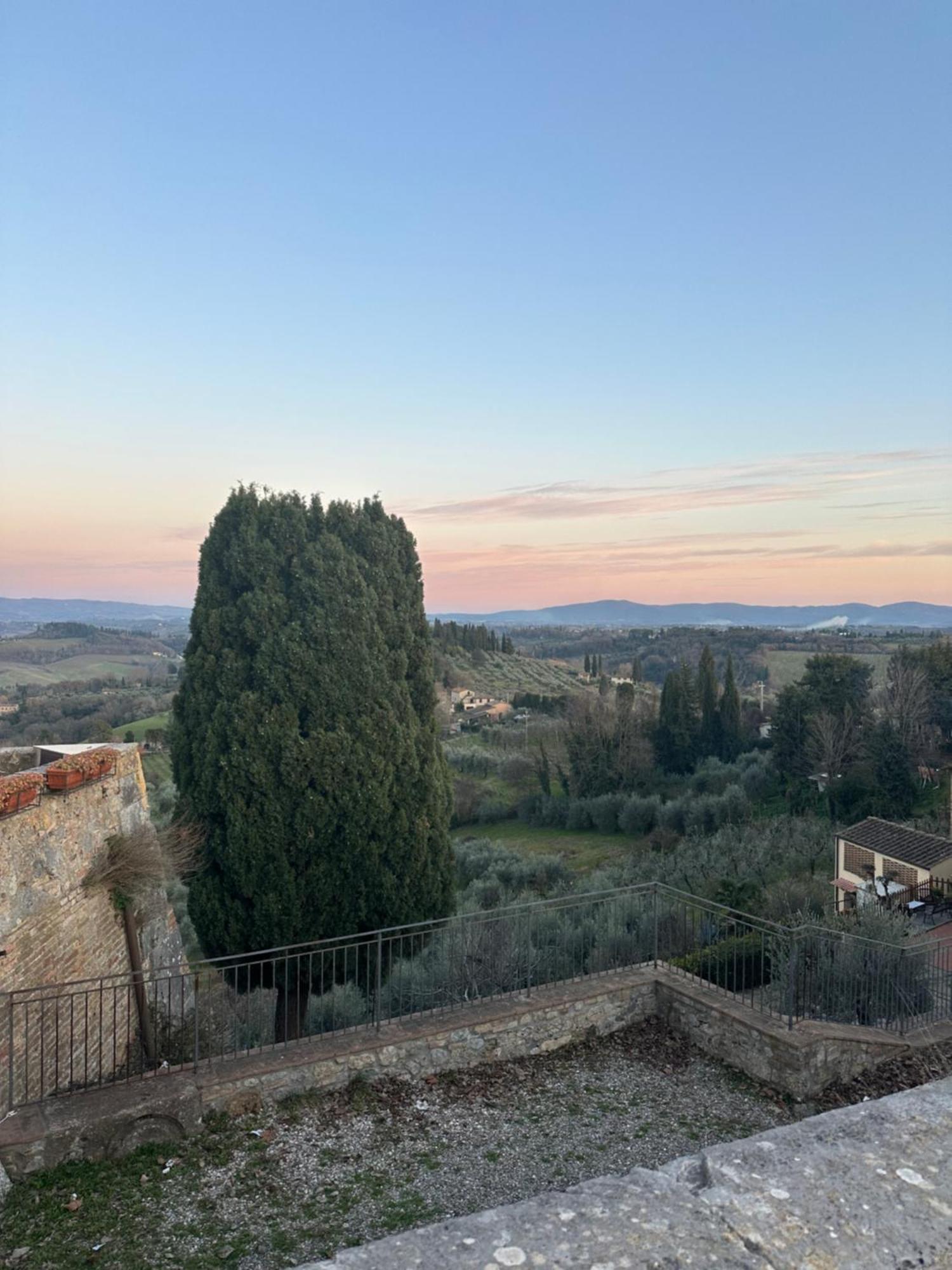 Lo Scrigno Dei Sogni Appartement San Gimignano Buitenkant foto